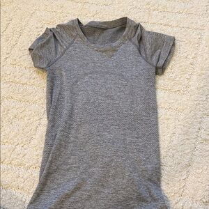 Lululemon swiftly tech size 2